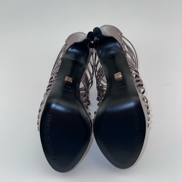 BNIB Pour La Victoire Pewter Mirror Silver Gladiator Platform Sandals Size 8.5 - Picture 7 of 8